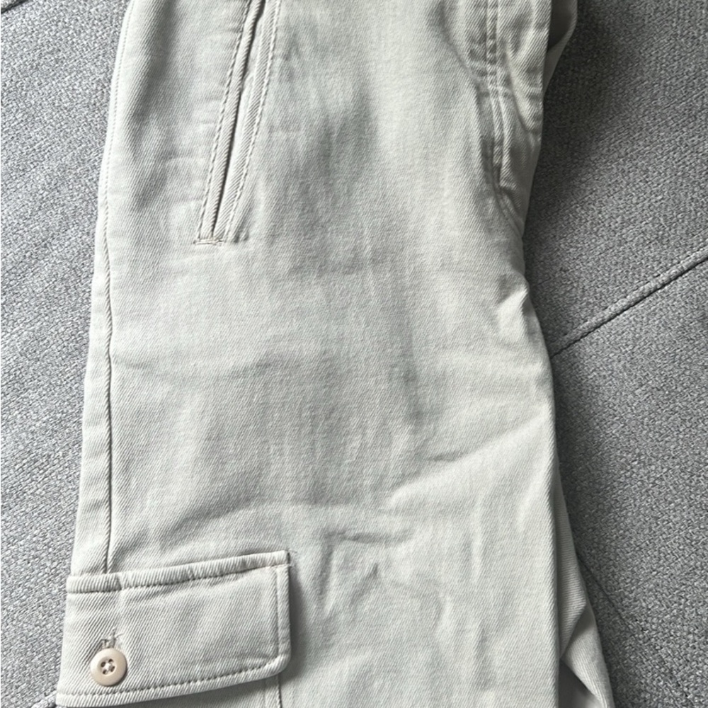 Wilfred Free cream cargo pants